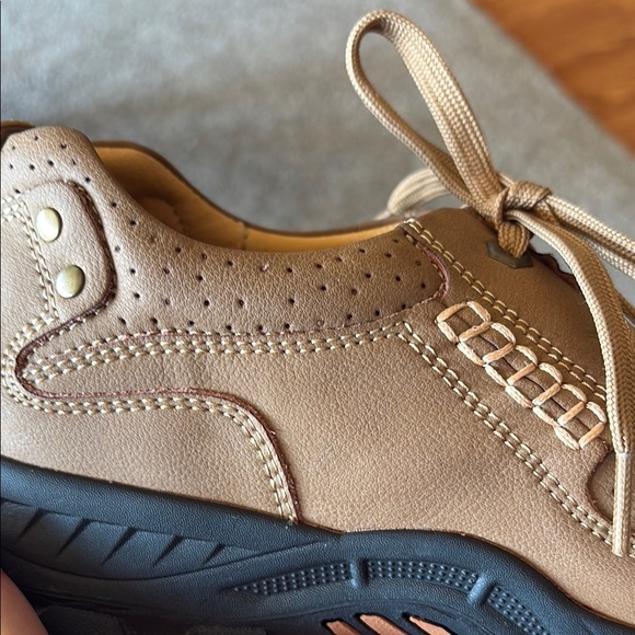 Men's Tan Leather Casual Shoes - Picture 6 of 7